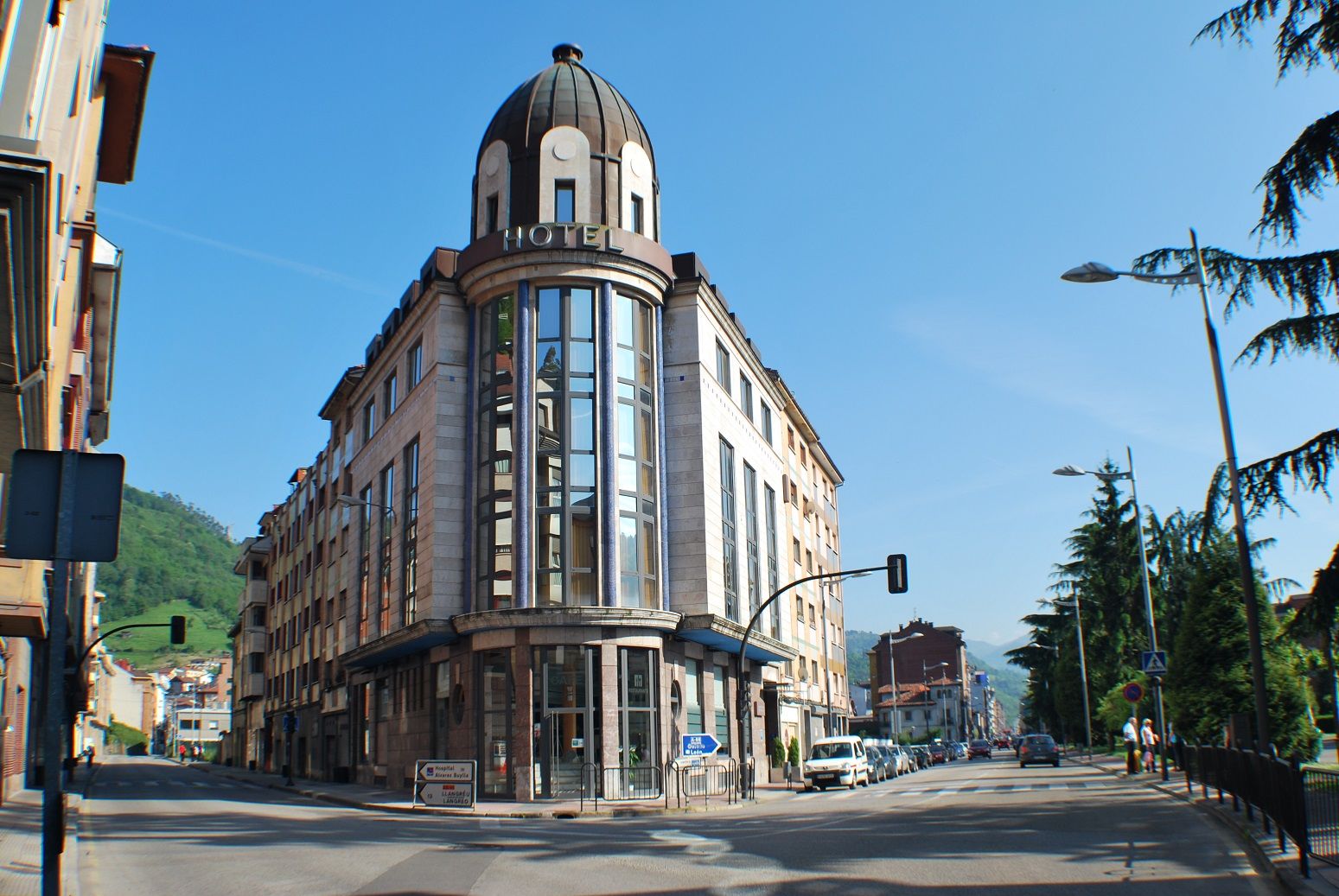 Hotel Mieres Del Camino エクステリア 写真