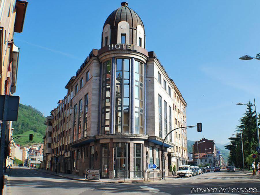 Hotel Mieres Del Camino エクステリア 写真