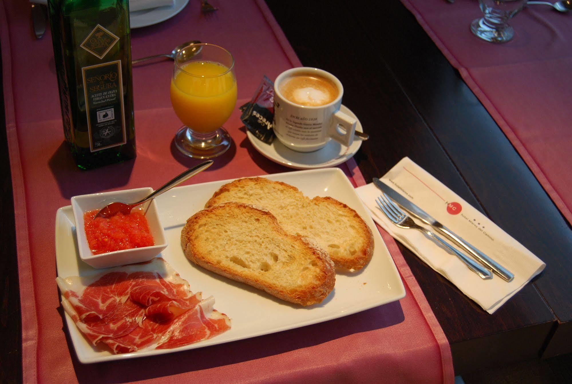 Hotel Mieres Del Camino エクステリア 写真